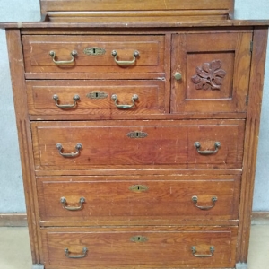 dresser2