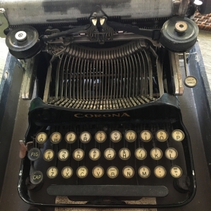 Typewriter 1