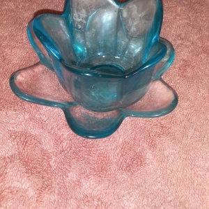 Tulip bowl and plater blue glass