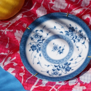 Porcelain plate