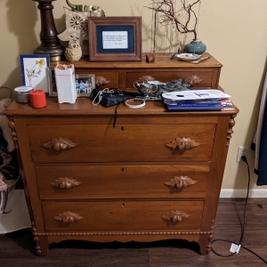 Dresser