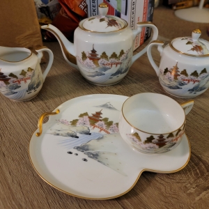 kutani tea set