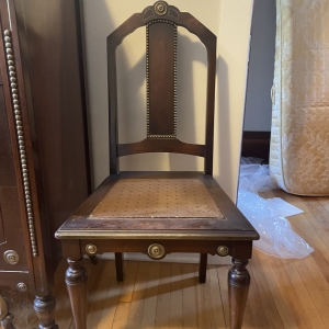 Pepplers Chair