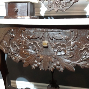 Javan Colonial Vanity