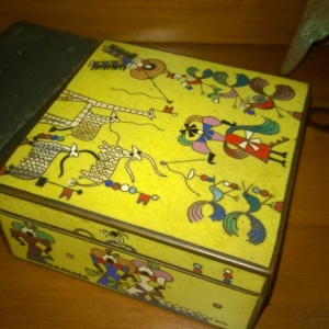 Enamel Tobacco box 1940