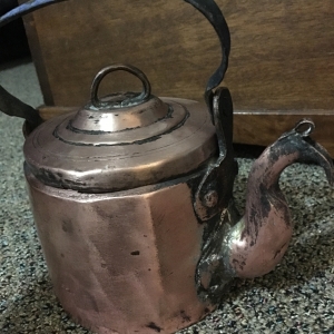 Mystery tea pot