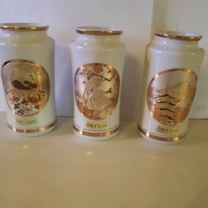 Whites Vases 24K Gold